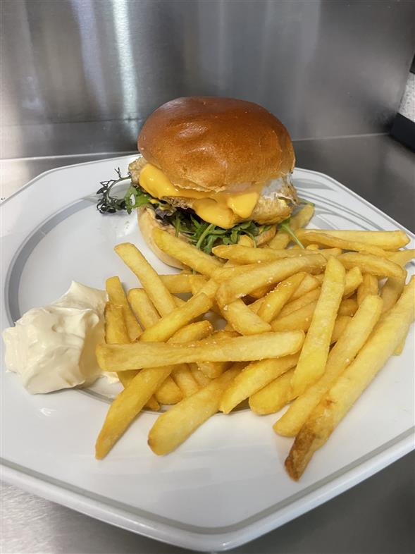 19. Brooklyn burgari v/kips